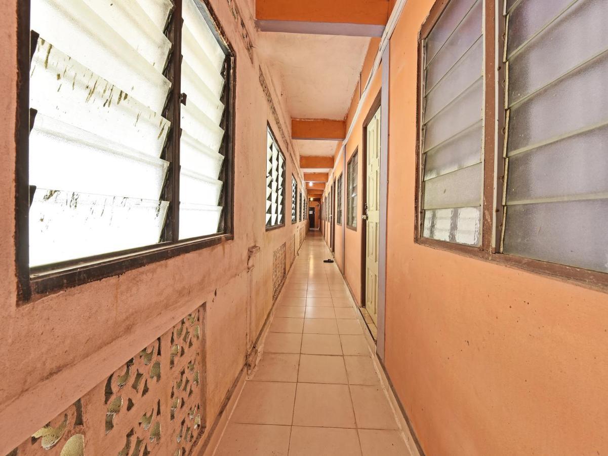 Oyo 90454 Haza Harmoni Guesthouse كوتا بْهارو المظهر الخارجي الصورة