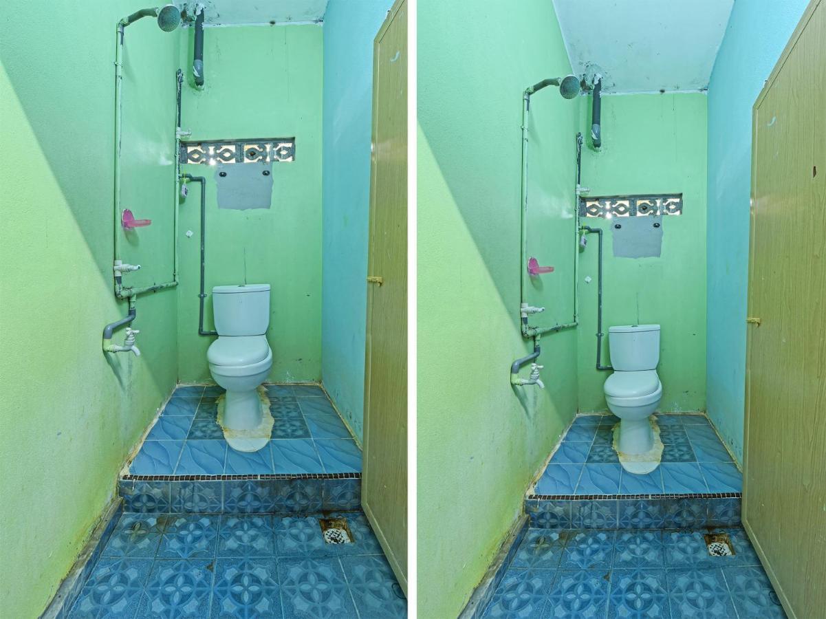 Oyo 90454 Haza Harmoni Guesthouse كوتا بْهارو المظهر الخارجي الصورة